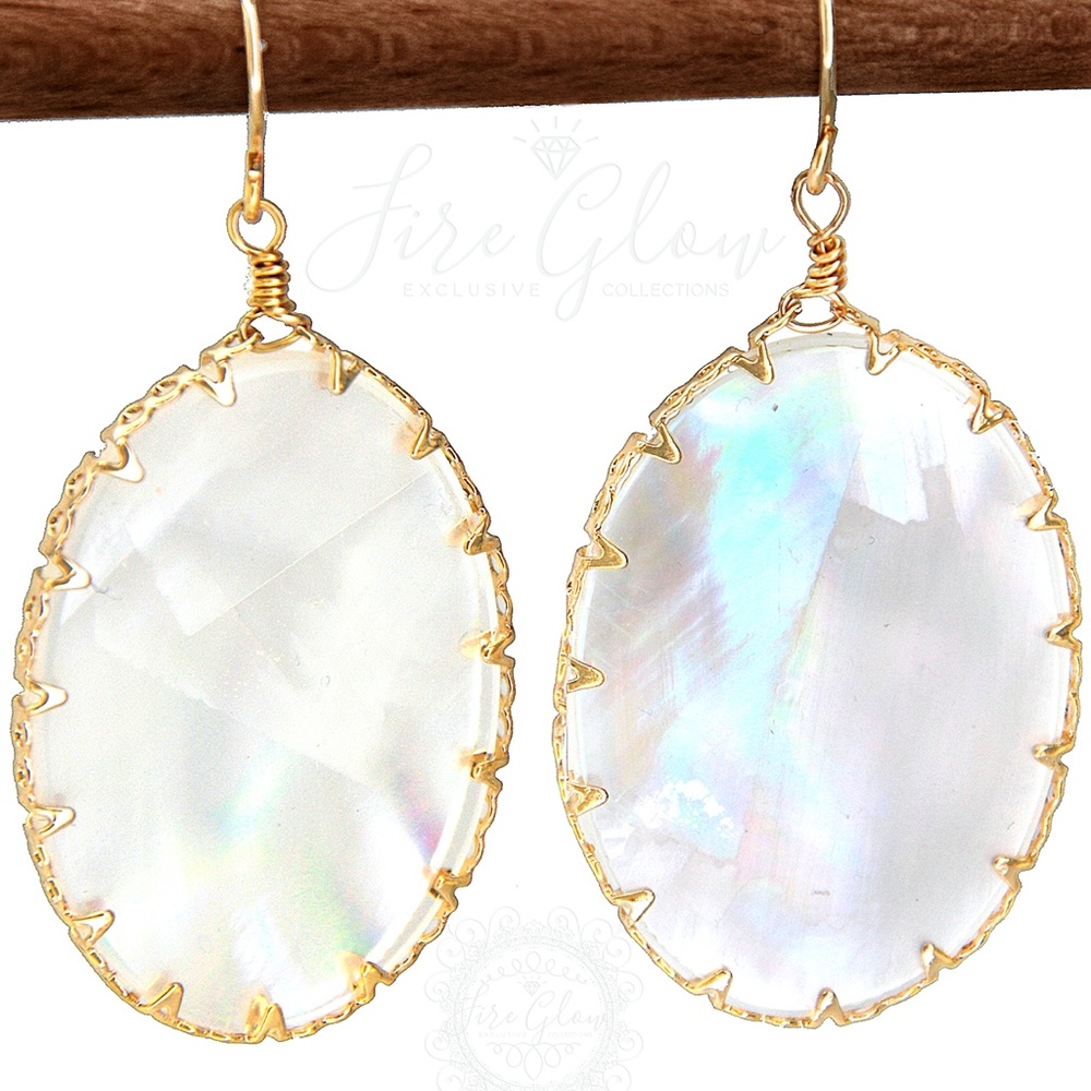 Mother of Pearl Style Oval Gold Tone Earrings - Picture 4 of 16